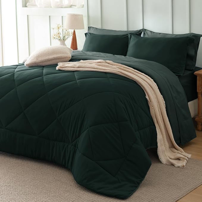 Bedsure Queen Comforter Set Emerald Green by BEDSURE