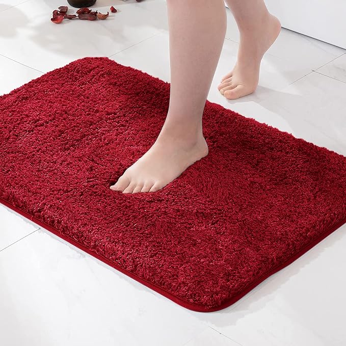 MIULEE Christmas Red Bath Rugs for Bathroom by MIULEE